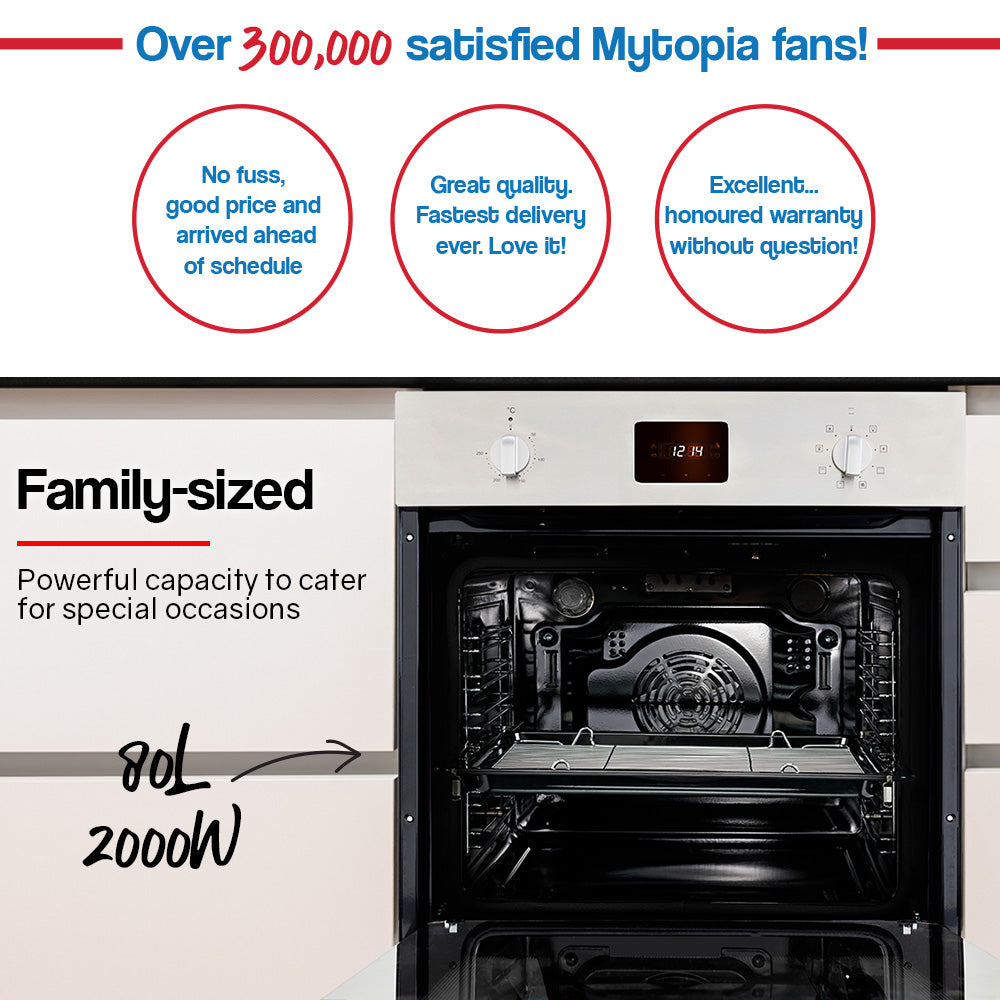 Spacious 80-litre oven interior with baking tray and five rack positions